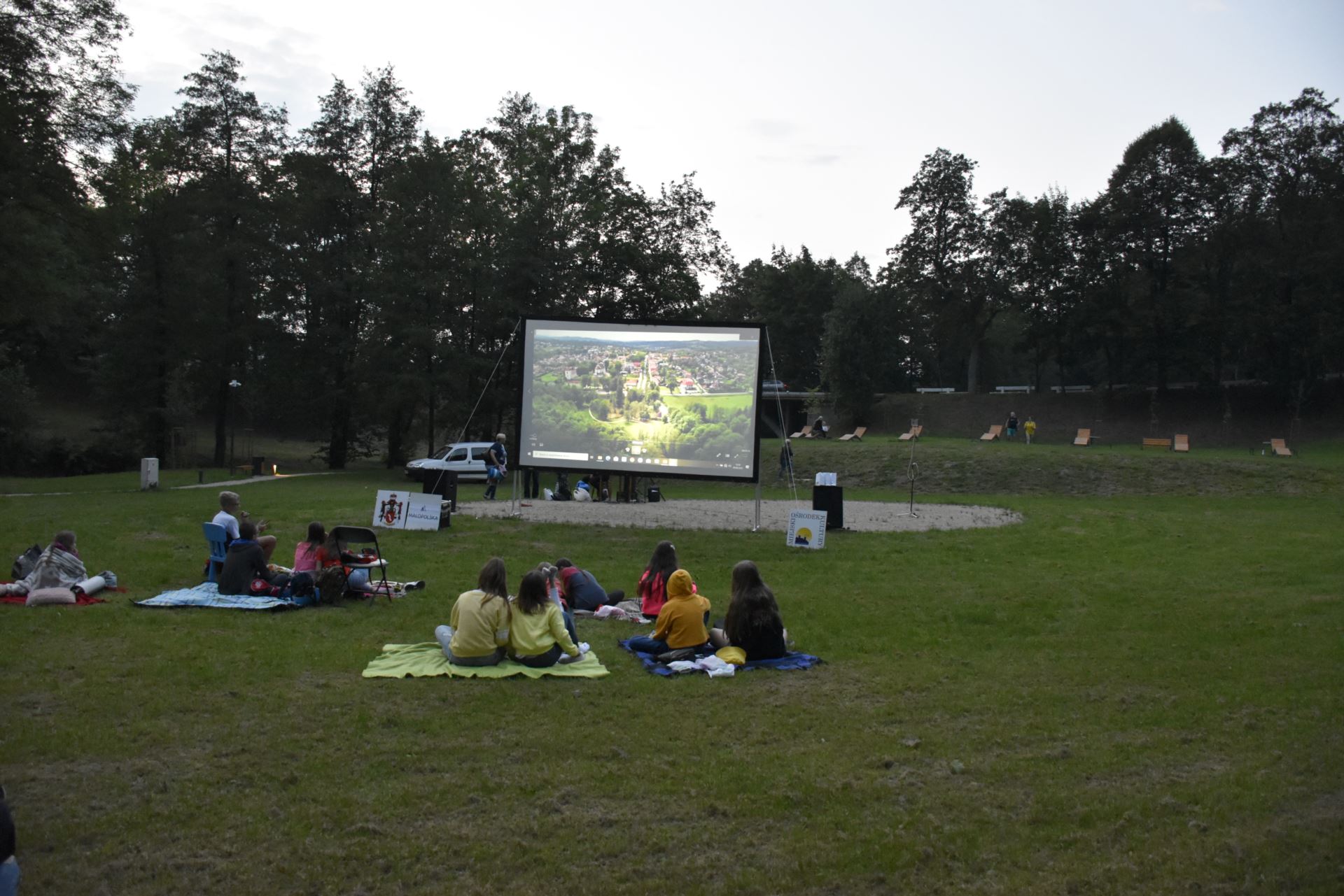 Wakacyjne kino plenerowe