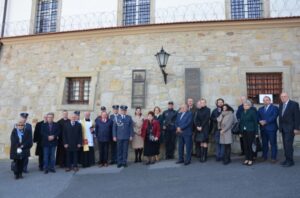 Odsłonięcie tablicy upamiętniającej 400 rocznicę Bitwy Chocimskiej