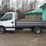 Nowy samochód dostawczy marki IVECO 35C18