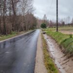 Droga dojazdowa do pól w miejscowości Łomna